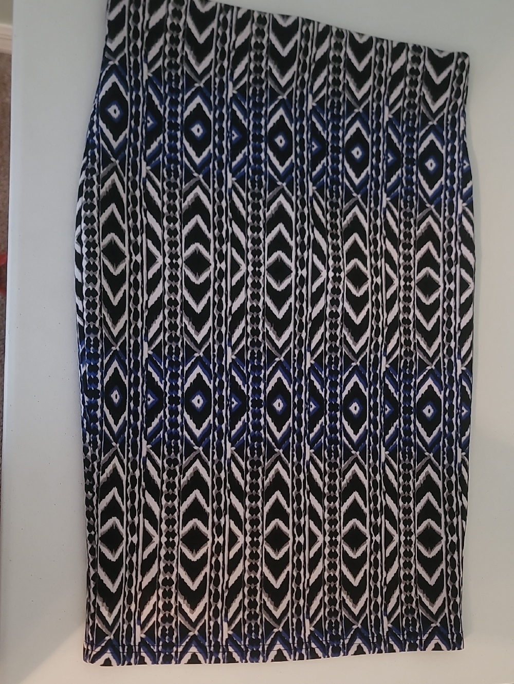 Sequin Hearts Black & Blue Geometric Pencil Skirt